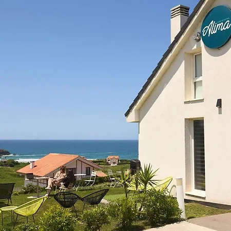 Alima Surf & Hotel