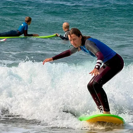 Alima Surf & Hotel *